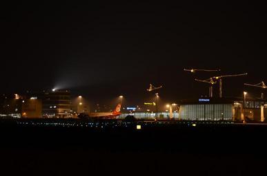 Noční letiště